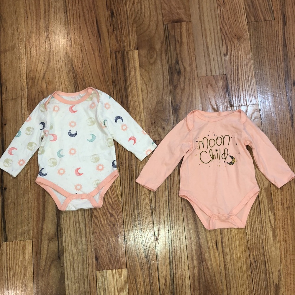 Jessica Simpson 2 pieces  long sleeve onesie  BABY Girls   3-6 month